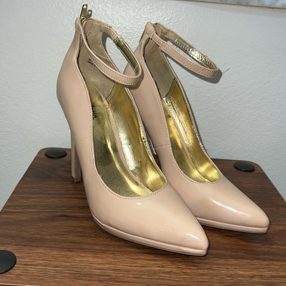 Nude Charlotte Russe heels. Size women’s 8
